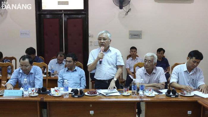 Chủ tịch HĐQT Công ty Tư vấn và phát triển kỹ thuật tài nguyên nước (WATEC) Văn Phú Chính phát biểu tại làm việc. Ảnh: HOÀNG HIỆP