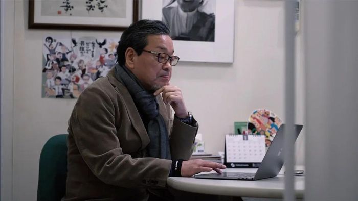 Hidemori Gen, nhà vận động ở Tokyo, cung cấp dịch vụ tư vấn trực tiếp cho các nạn nhân của lạm dụng tình dục và bạo lực băng đảng.