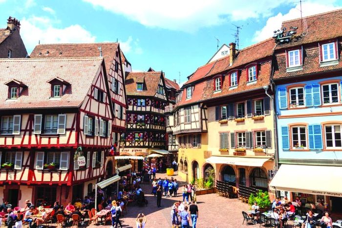  Phố đi bộ lâu đời nổi danh tại Strasbourg. 