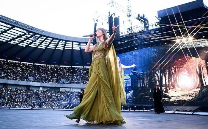 Taylor Swift có lẽ là là nghệ sĩ biểu diễn xuất sắc nhất thế giới hiện nay