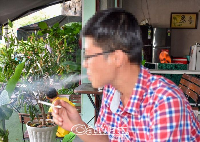 Tỷ lệ nghiện thuốc lá ở người trẻ tuổi ngày càng tăng. Đây là một trong những nguy cơ dẫn đến các chứng bệnh ung thư nguy hiểm trong cộng đồng. (Ảnh minh họa)