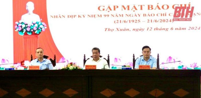 Thường trực Huyện ủy tham dự buổi gặp mặt
