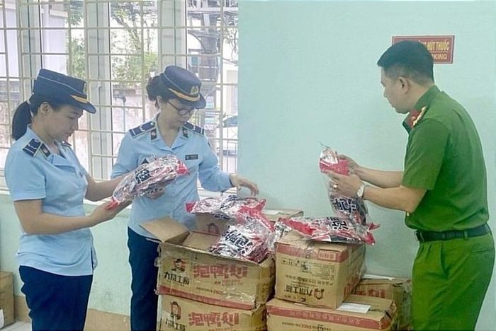  Từ đầu năm đến nay, lực lượng quản lý thị trường tỉnh đã thực hiện kiểm tra 318 vụ việc. 