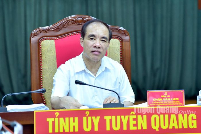 Đồng chí Bí thư Tỉnh ủy Chẩu Văn Lâm chủ trì hội nghị.