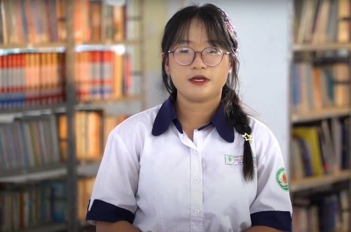 Nữ sinh Gia Minh