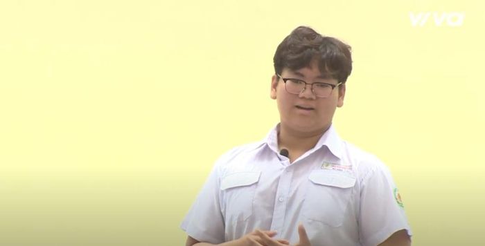 Nam sinh Duy Khang