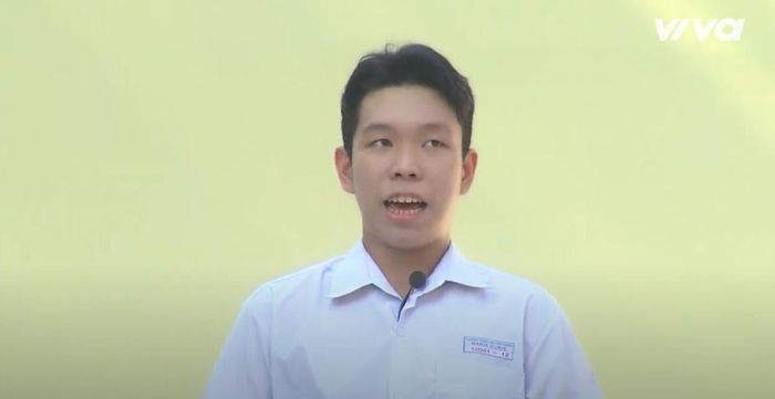 Nam sinh Nguyễn Anh Dũng