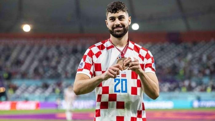  Josko Gvardiol: Trung vệ 22 tuổi của tuyển Croatia có giá 63,5 triệu bảng Anh.