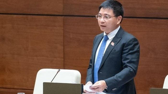 Bộ trưởng Bộ Giao thông vận tải Nguyễn Văn Thắng tại phiên thảo luận Quốc hội ngày 17/6. Ảnh: Trang tin Quốc hội