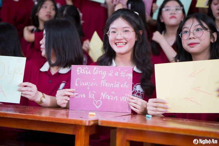 Trang đạt nhiều thành tích cao trong học tập. Ảnh: Hồng Diện