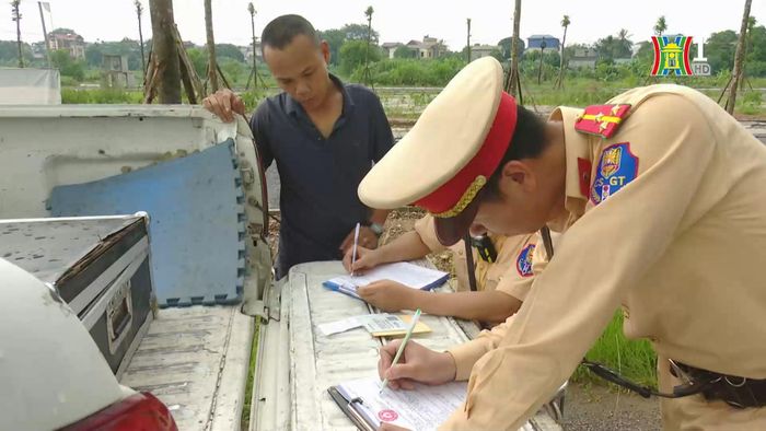 Để giảm hành vi chở quá tải trọng, phải có sự phối hợp của lực lượng chức năng, quản lý từ các đầu bến bãi.