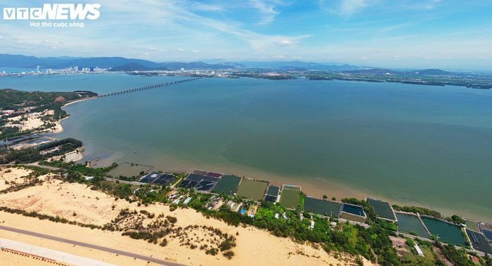 Ngày 19/6, ông Đặng Vĩnh Sơn - Trưởng Ban Quản lý Khu kinh tế tỉnh Bình Định cho biết, Ban vừa có đề nghị UBND tỉnh cho chủ trương triển khai lại công tác lựa chọn nhà đầu tư mới để đầu tư thực hiện Dự án Khu vui chơi giải trí đầm Thị Nại (TP Quy Nhơn) gần 800 tỷ đồng.