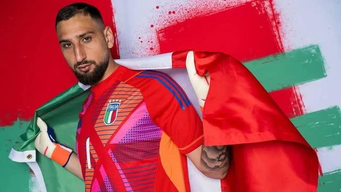 Trải bao sóng gió, Gianluigi Donnarumma vẫn là lựa chọn số 1 của Italy trước khung thành
