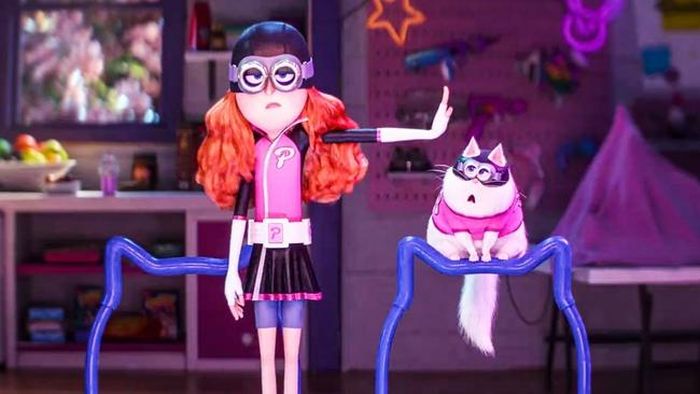 Liên minh mới của Gru - Poppy Prescott (trái)