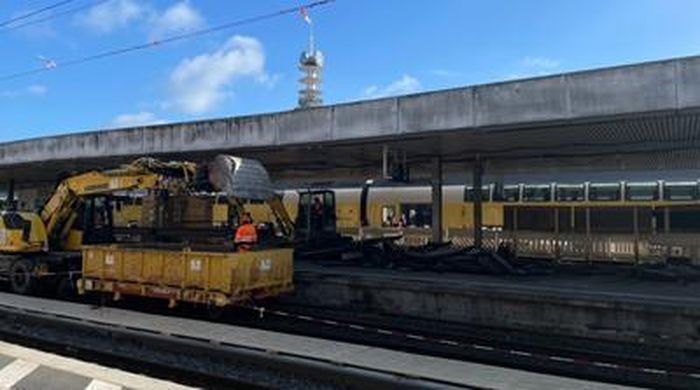 Tu sửa hệ thống đường sắt và tàu xuống cấp ở Dortmund.