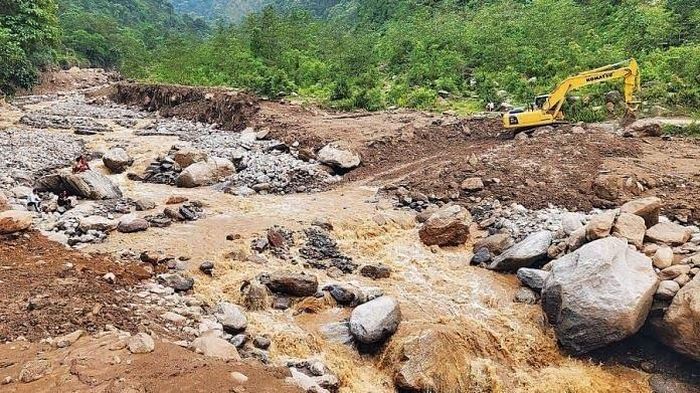  Các vụ lở đất, lũ quét trong 2 ngày 25-26/6 ở Nepal khiến 20 người thiệt mạng. Ảnh: ANI.