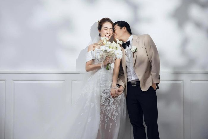 Cuộc sống hôn nhân viên mãn của Thanh Thảo khiến nhiều người ngưỡng mộ.