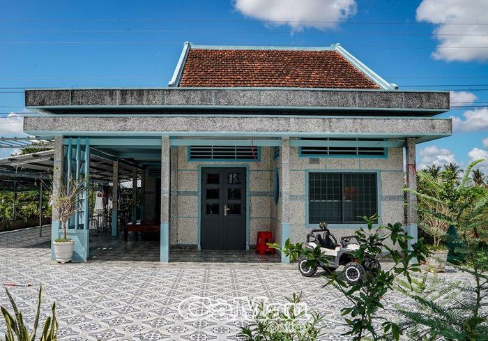 Từ khoảng thập niên 70 đến khoảng giữa thập niên 80 của thế kỷ trước là thời hoàng kim của những ngôi nhà tường có bề mặt “đá rửa, đá mài” phổ biến dành cho những gia đình giàu sang, khá giả ở các địa phương.