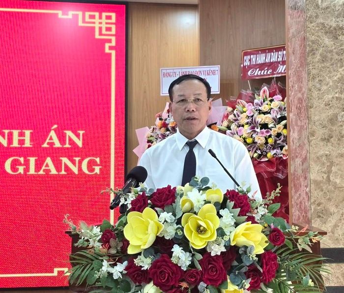 Ông Nguyễn Trí Tuệ - Phó Chánh án thường trực TAND Tối cao phát biểu tại buổi lễ.