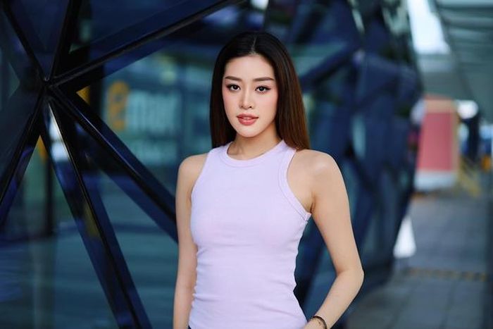 Trở về từ cuộc thi quốc tế, Khánh Vân tích cực tham gia gameshow, sàn thời trang, huấn luyện viên đào tạo người mẫu - hoa hậu. Bên cạnh đó, cô vẫn tiếp tục thực hiện trọng trách của một hoa hậu bằng việc tham gia những dự án cộng đồng, lan tỏa những năng lượng tích cực.