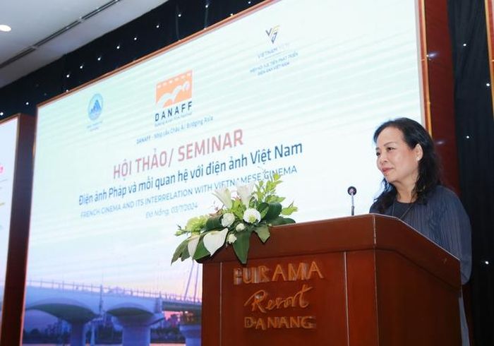 TS Ngô Phương Lan phát biểu mở đầu cuộc hội thảo
