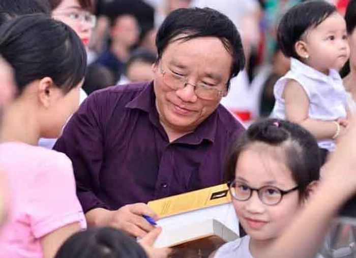 Nhà thơ Trần Đăng Khoa hiện tại. Ảnh: T.L
