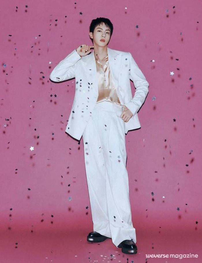 Hình ảnh Jin BTS trên Tạp chí Weverse