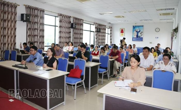 Đại biểu dự hội nghị tại điểm cầu tỉnh Lào Cai.