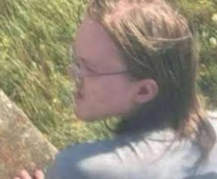 FBI đã xác định nghi phạm có tên Thomas Matthew Crooks, 20 tuổi, ở Bethel Park, Pennsylvania.