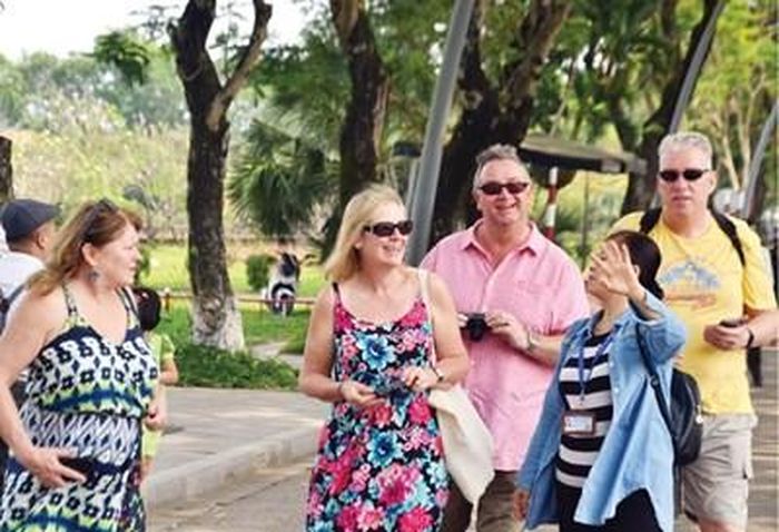 Những địa phương thường xuyên làm mới sản phẩm du lịch, công tác phục vụ luôn hướng đến sự hài lòng của du khách thì hiển nhiên du khách sẽ tìm đến. Ảnh minh họa: baothuathienhue.vn