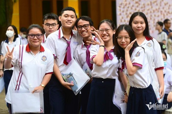 Thí sinh dự thi tốt nghiệp THPT năm 2024. Ảnh: Nguyễn Huế.