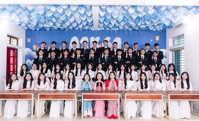 Mạnh là học sinh học giỏi của lớp 12A1 trường THPT Nam Đàn 1. Ảnh: NVCC