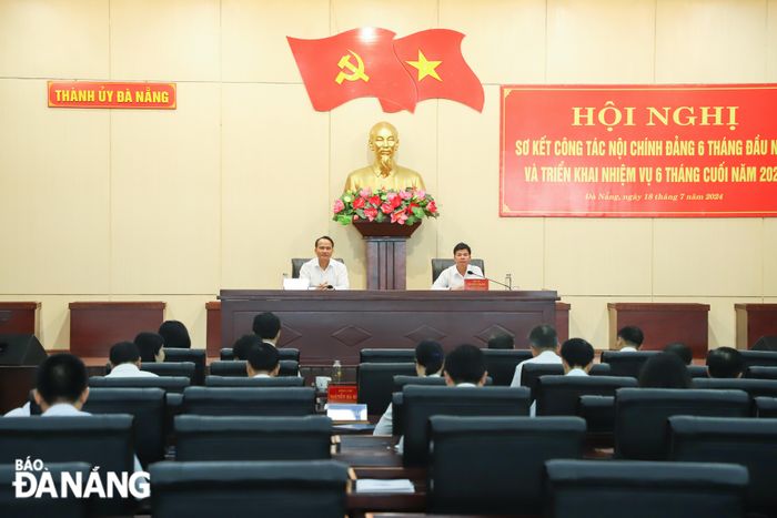 Quang cảnh hội nghị. Ảnh NGỌC PHÚ