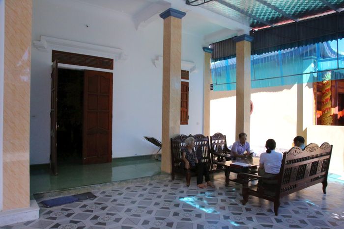 Căn nhà của cụ bà Đặng Thị Thìn ở xã Nghi Long (Nghi Lộc) được xây dựng từ nguồn hỗ trợ của Hội Hỗ trợ gia đình liệt sĩ. Ảnh: Thanh Nga