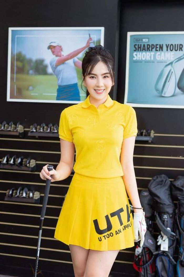 Dù khá bận rộn với công việc ở đài và kinh doanh riêng nhưng Mai Ngọc vẫn chăm chỉ lên sân để đánh golf mỗi dịp cuối tuần.