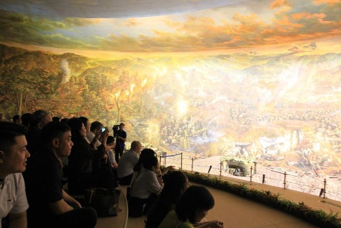 Nét độc đáo bên trong Bảo tàng Chiến thắng lịch sử Điện Biên Phủ với tác phẩm tranh panorama "Trận chiến Điện Biên Phủ".