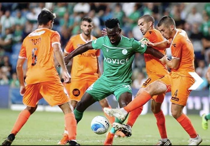Benjamin Kuku có phong độ cao nhất là ở mùa giải 2018/2019 khi đang đầu quân cho CLB Hapoel Kfar Saba ghi được 14 bàn thắng sau 37 trận đấu. Ảnh FB nhân vật
