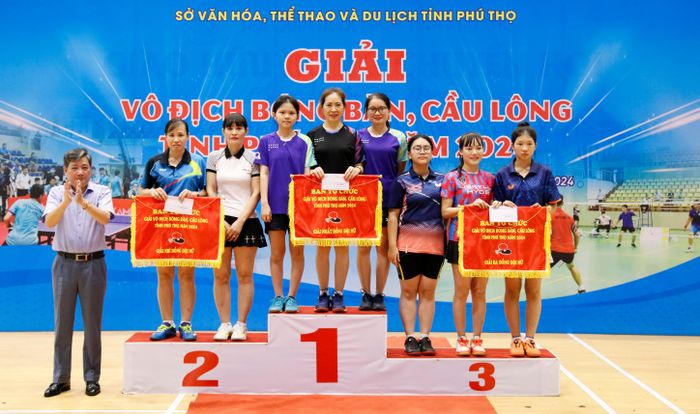 Thị xã Phú Thọ giành giải Nhất, huyện Phù Ninh giành giải Nhì và huyện Thanh Thủy giành giải Ba ở nội dung Đồng đội nữ môn Bóng bàn.