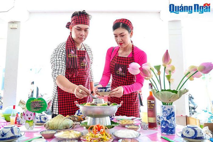 Mâm cơm đậm chất Nam Bộ của đoàn Đồng Tháp