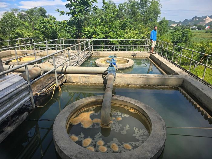Bể lọc tại Nhà máy nước Quỳ Hợp. Ảnh: T.H