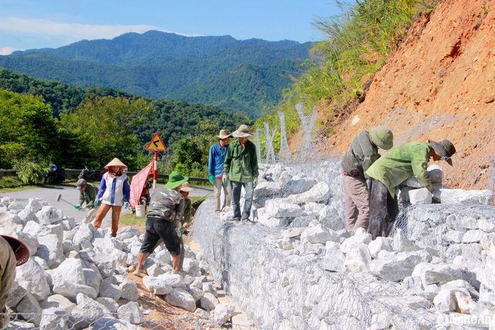 Các điểm kè chống sạt lở này sẽ được hoàn thành trong tháng 8/2024. Ảnh: Xuân Hoàng
