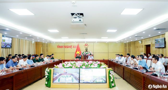 Quang cảnh cuộc làm việc tại điểm cầu tỉnh Nghệ An. Ảnh: Thành Duy