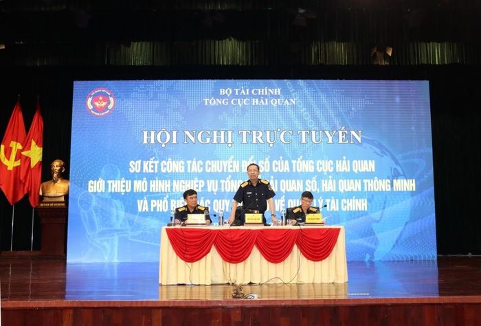 Tổng cục trưởng Nguyễn Văn Cẩn điều hành Hội nghị. Ảnh: Hà Thái.