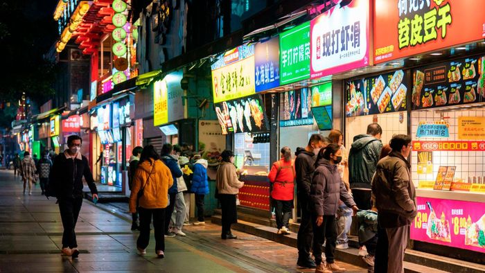 Sự tăng giá của đồng nhân dân tệ là một xu hướng không thể bỏ qua, nó thể hiện sự thay đổi cơ bản trong bối cảnh tài chính toàn cầu phát triển và dự báo sẽ dẫn đến những "cuộc cách mạng"cho tương lai của thương mại, đầu tư và sức mạnh địa chính trị.
