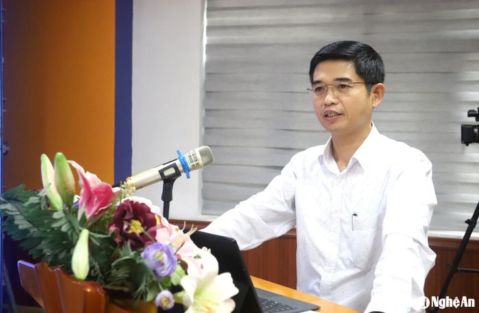 Ông Nguyễn Khắc Lâm - Phó Giám đốc Sở KH&CN Nghệ An phát biểu đề dẫn hội thảo. Ảnh: T.P