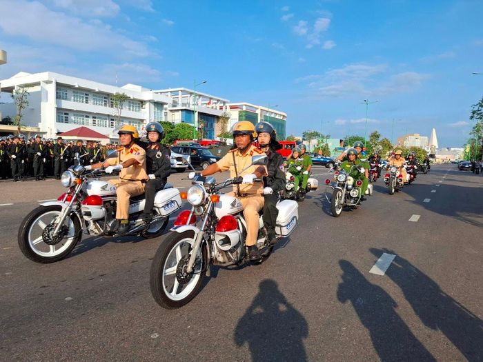 Công an tỉnh Bình Thuận ra quân trấn áp tội phạm