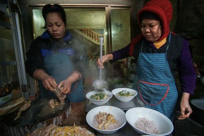 Phở gà gạo đỏ cũng đã trở thành một thương hiệu nổi tiếng của thị trấn Bắc Hà, tỉnh Lào Cai