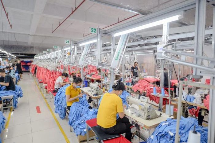 Bên cạnh yếu tố về giá cả, chất lượng sản phẩm và thời gian giao hàng thì tiêu chí phát triển bền vững cần được các doanh nghiệp dệt may chú ý hơn - Ảnh: Vinatex