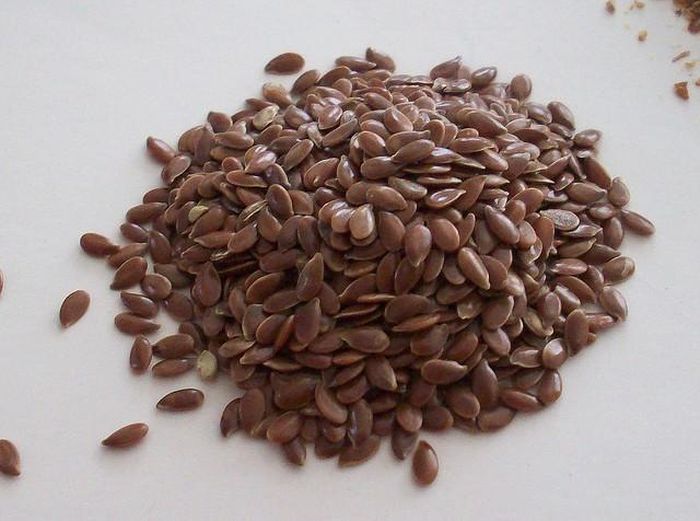Hạt lanh được coi là siêu thực phẩm. Ảnh: Health