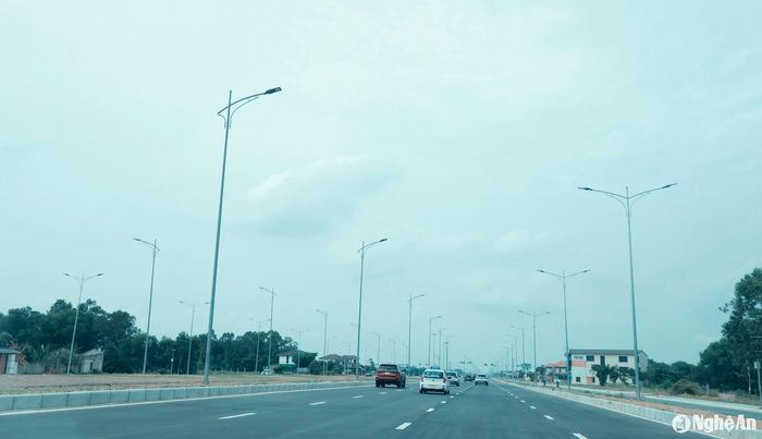 Đại lộ Vinh - Cửa Lò. Ảnh: Thành Duy